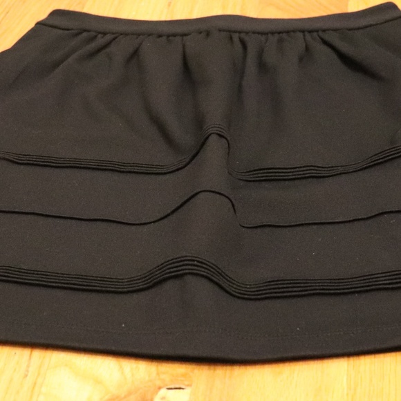 J.CREW CLASSIC BLACK MINI SKIRT - Picture 5 of 8